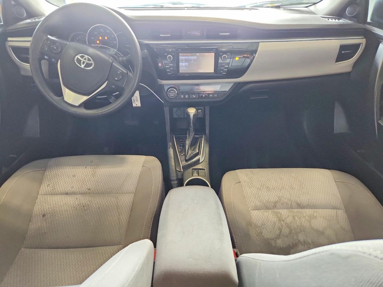 2015 TOYOTA COROLLA LE photo 22