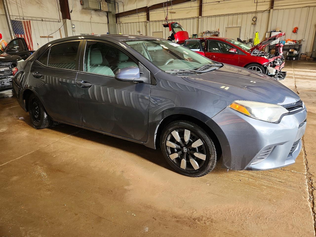 2015 TOYOTA COROLLA LE photo 10