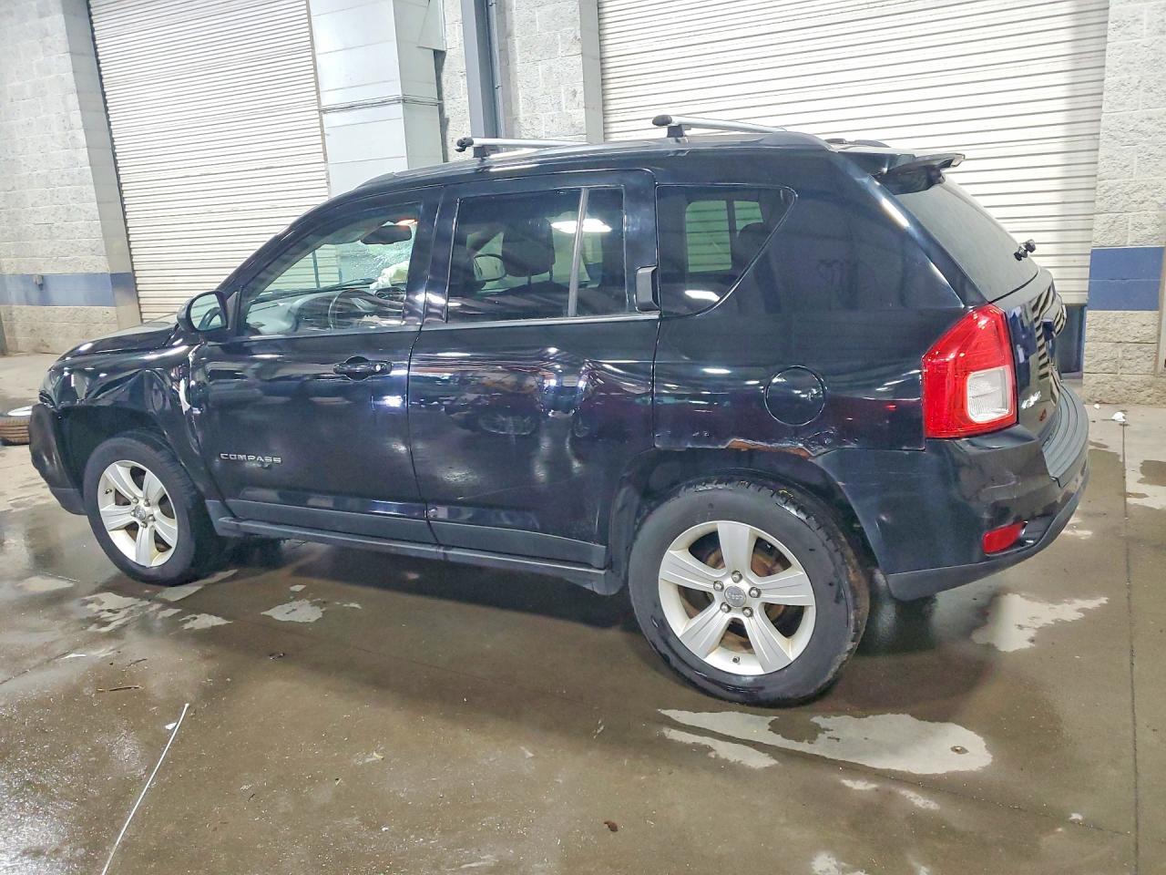 2012 JEEP COMPASS LATITUDE photo 3