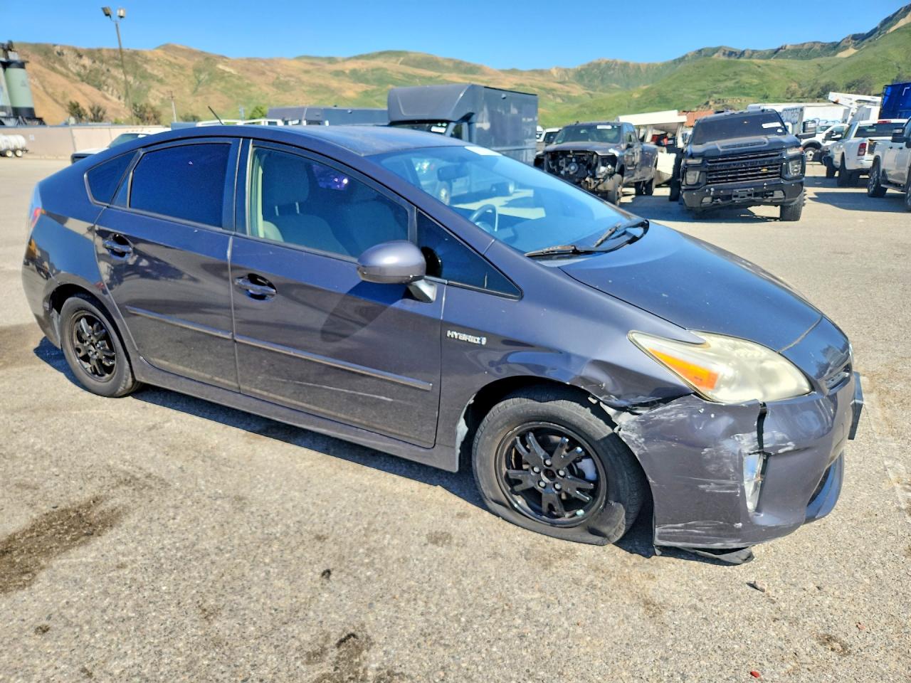 2012 TOYOTA PRIUS TWO photo 10
