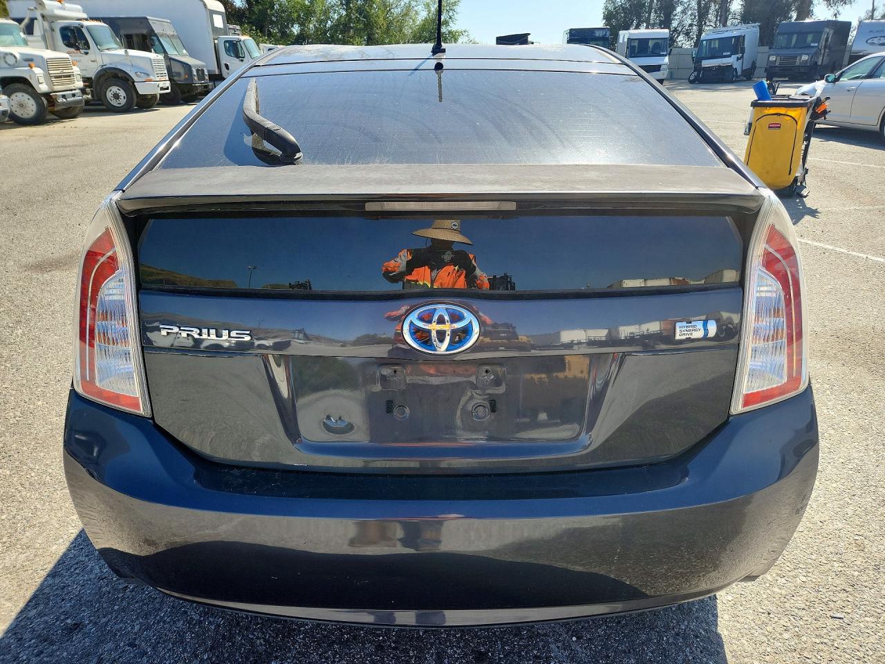 2012 TOYOTA PRIUS TWO photo 16