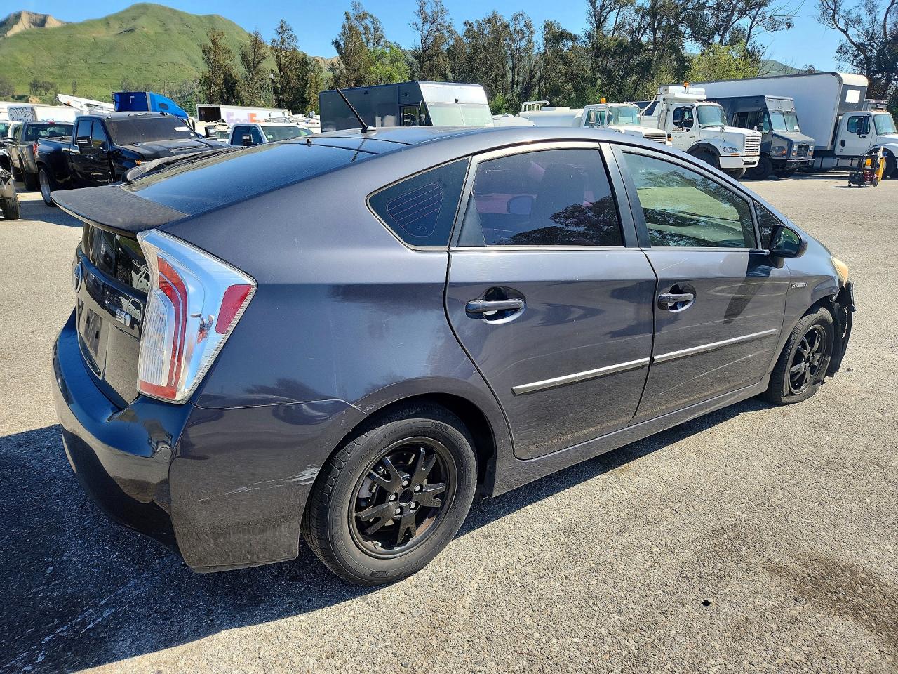 2012 TOYOTA PRIUS TWO photo 7