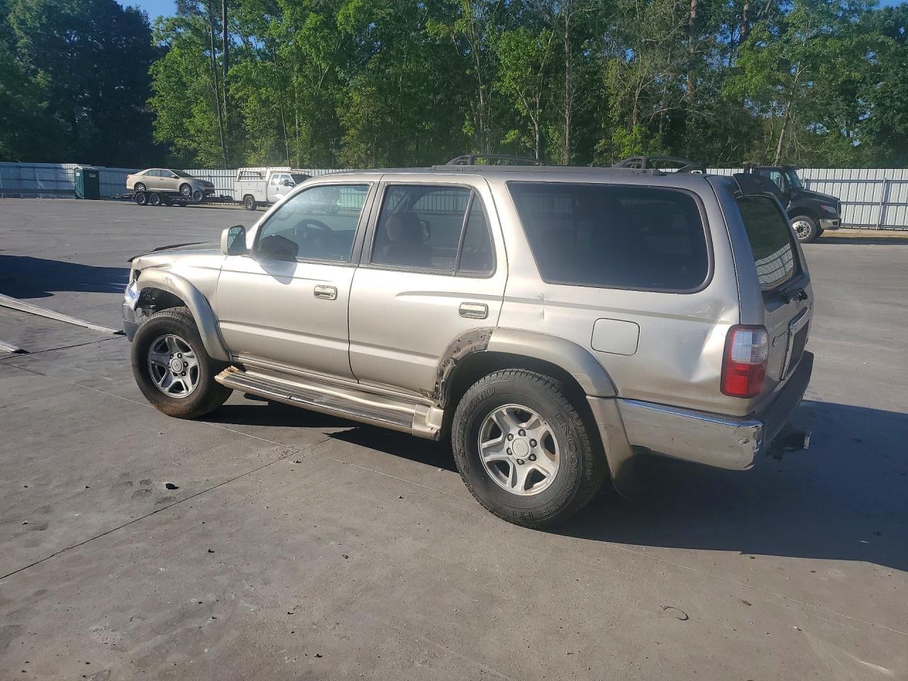 2002 TOYOTA 4RUNNER SR5 photo 2