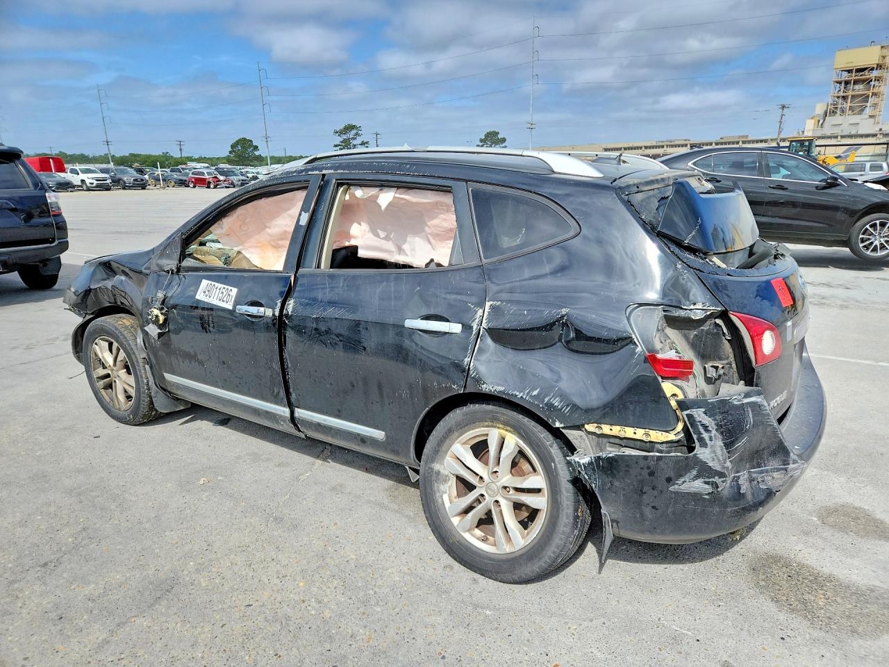 2013 NISSAN ROGUE S photo 3