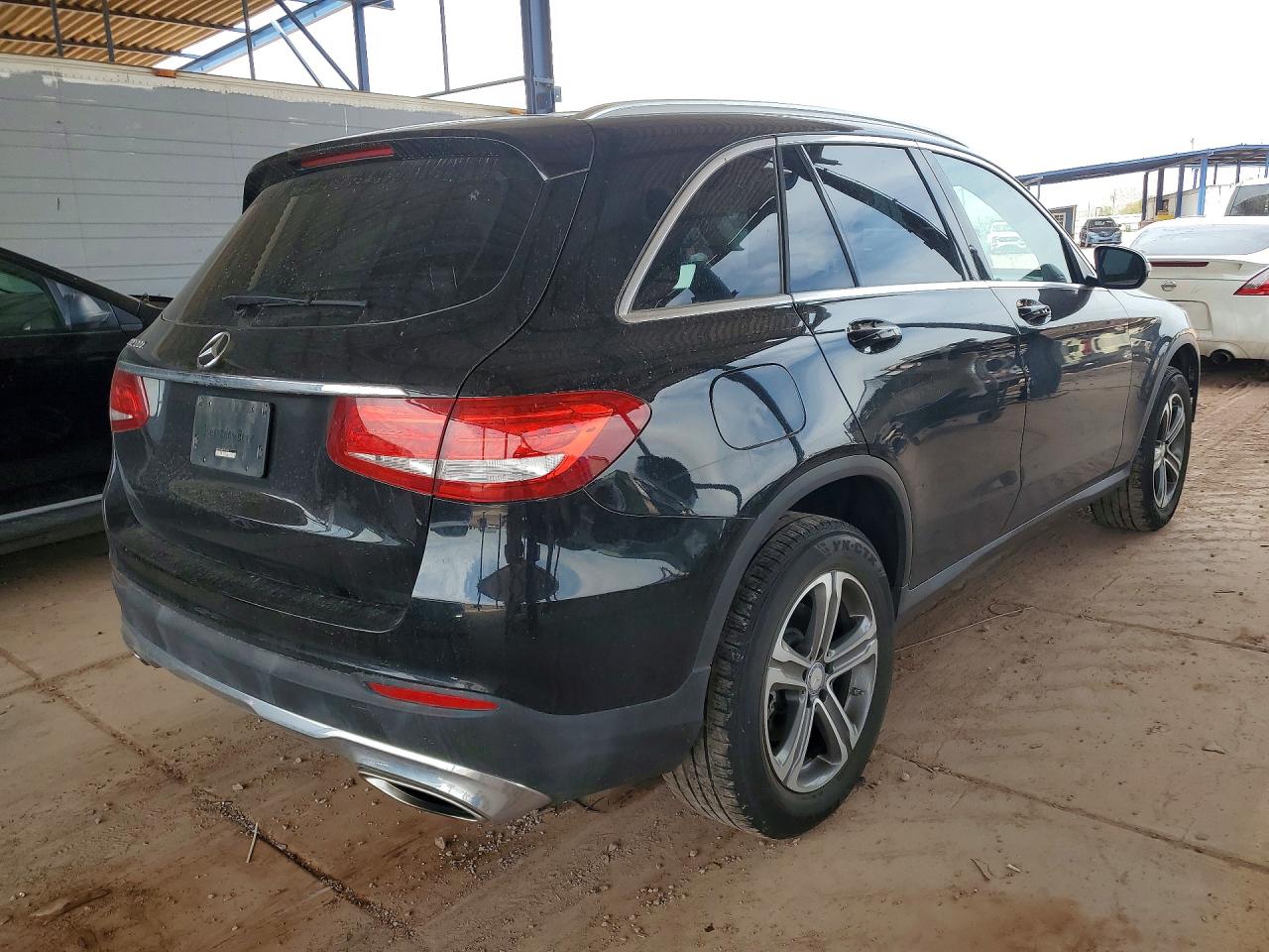 2017 MERCEDES-BENZ GLC 300 photo 7