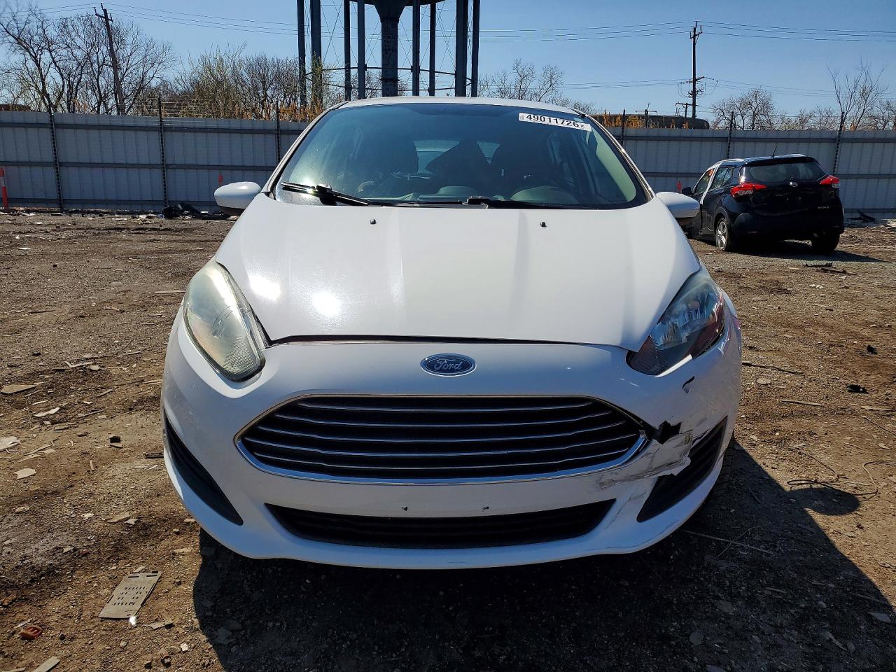 2015 FORD FIESTA S photo 9