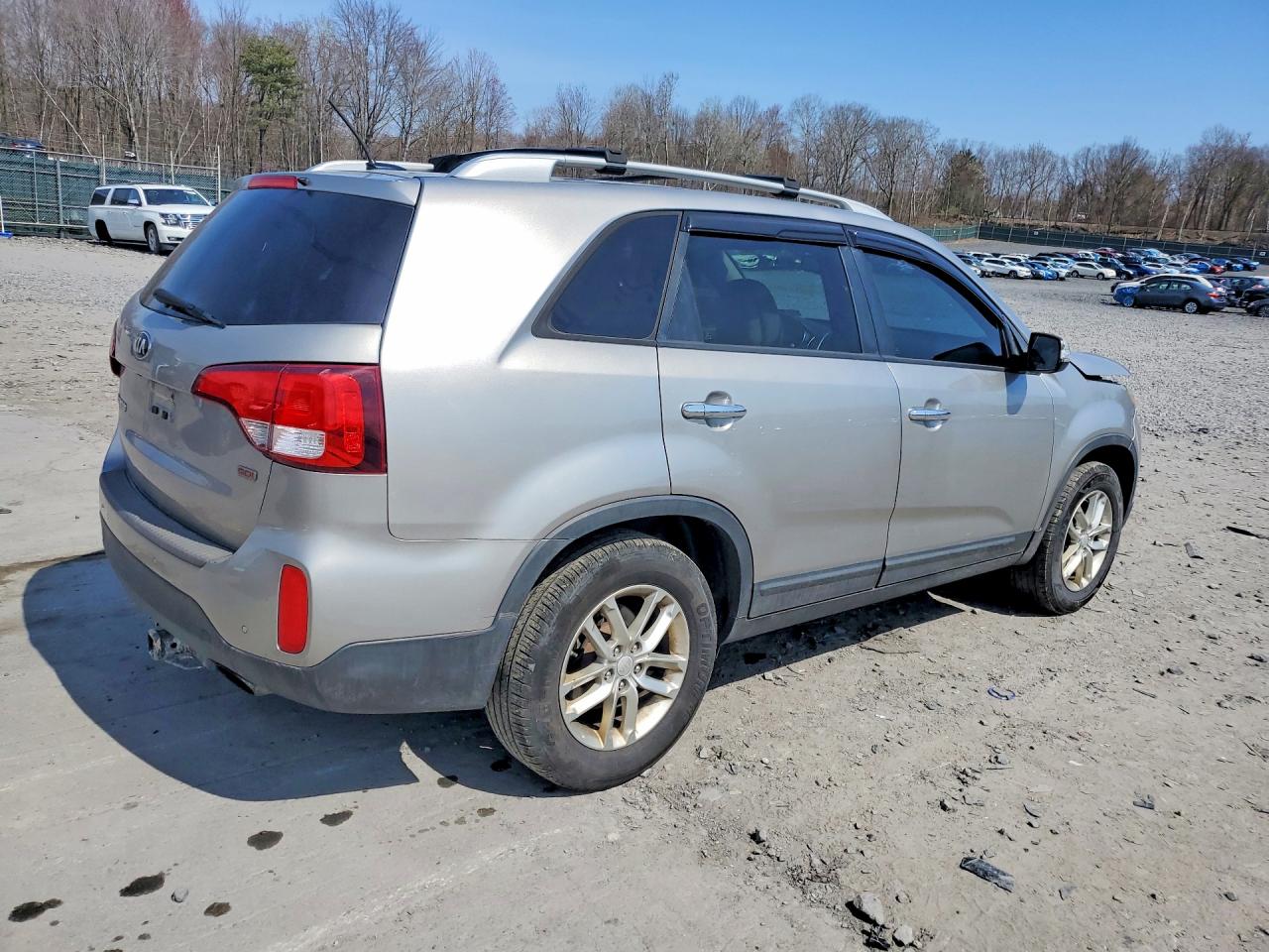 2014 KIA SORENTO LX photo 5