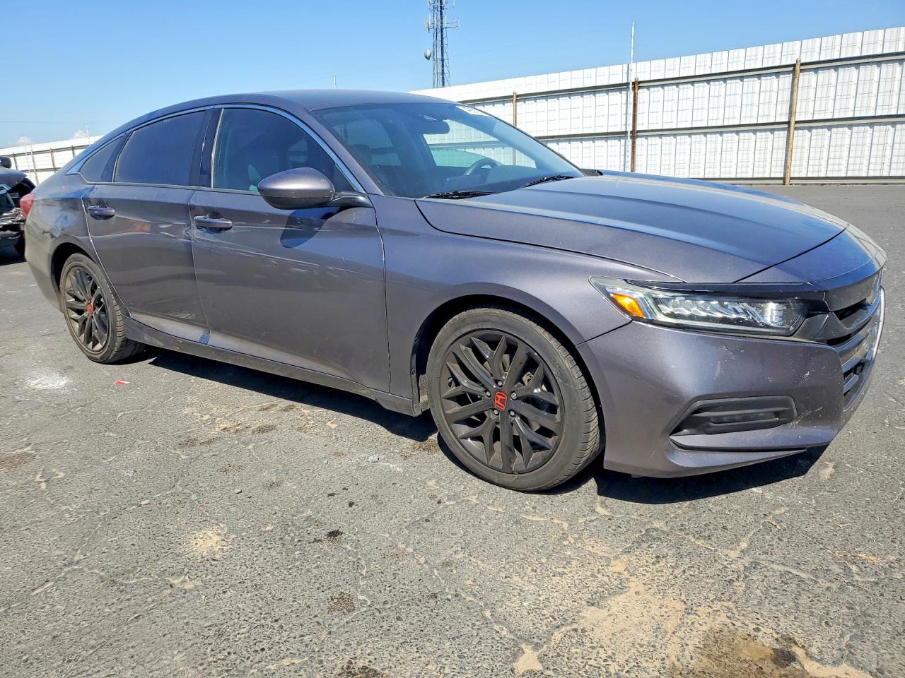 2018 HONDA ACCORD LX photo 7