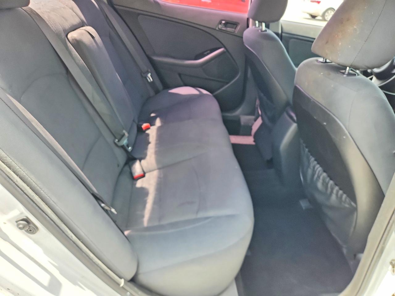 2015 KIA OPTIMA LX photo 19