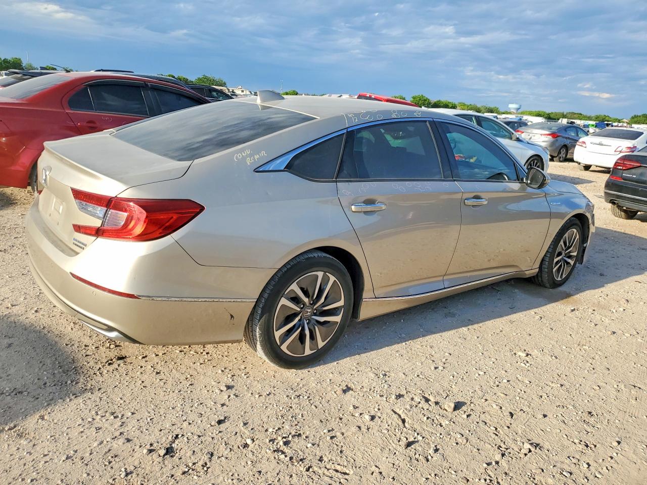 2020 HONDA ACCORD TOURING HYBRID photo 3