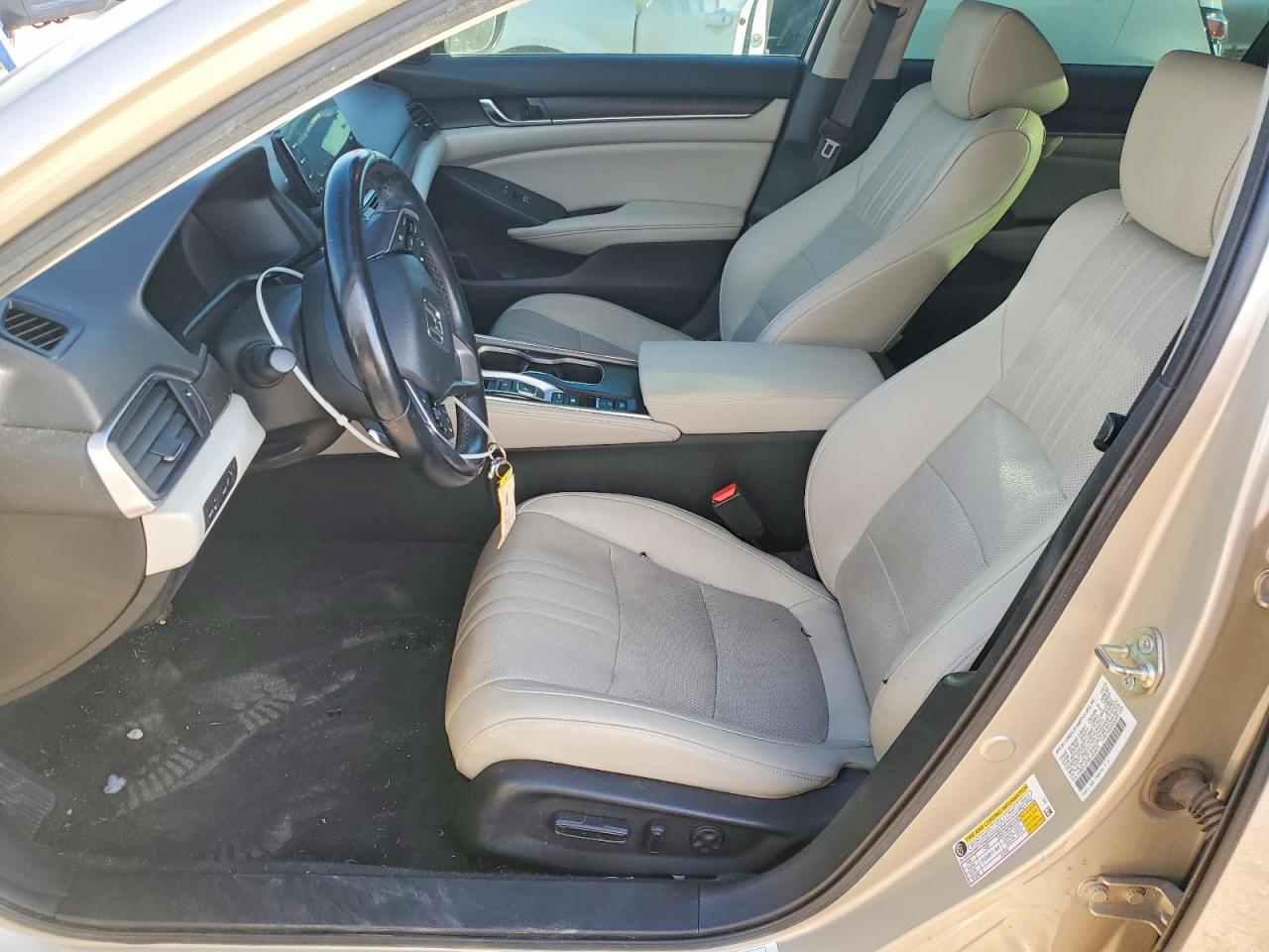 2020 HONDA ACCORD TOURING HYBRID photo 7