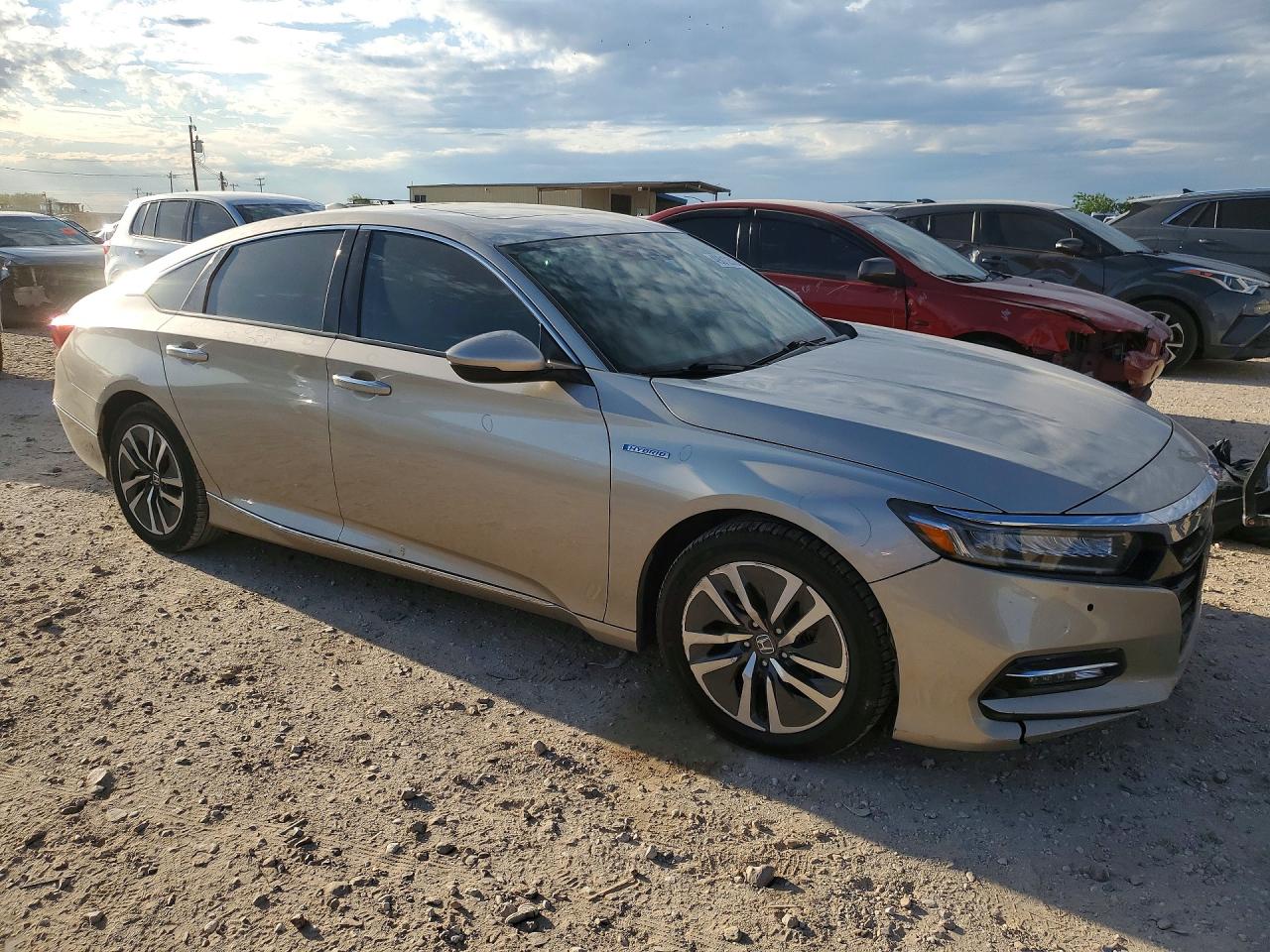 2020 HONDA ACCORD TOURING HYBRID photo 4