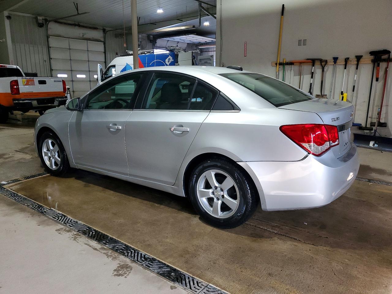 2016 CHEVROLET CRUZE LIMITED LT photo 3