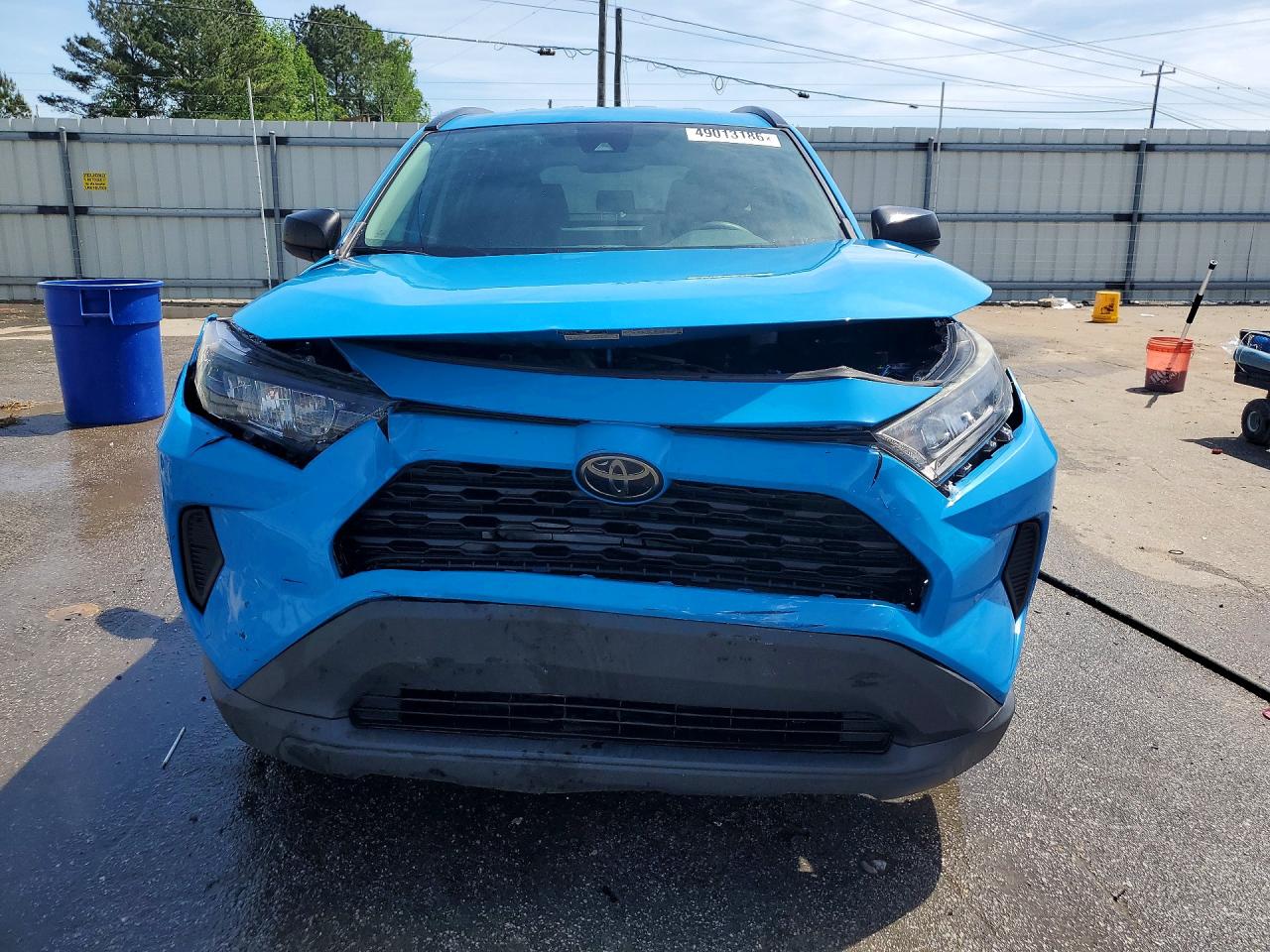 2019 TOYOTA RAV4 LE photo 5