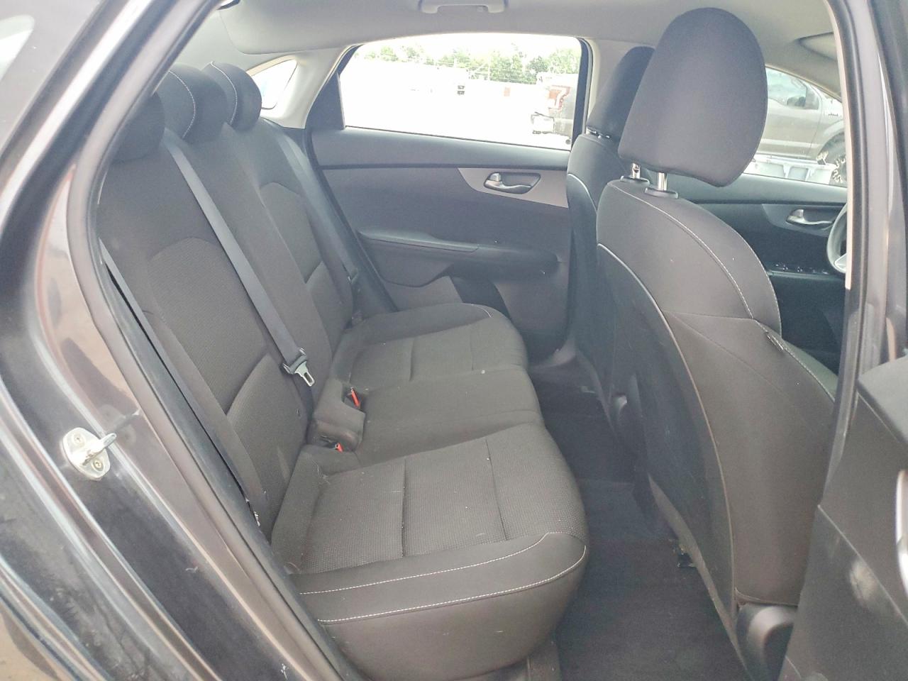 2020 KIA FORTE FE photo 28