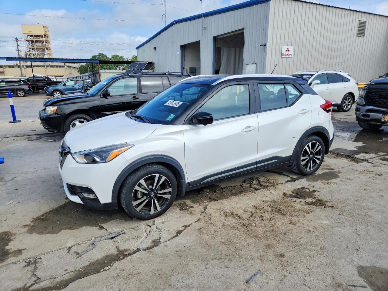 2020 NISSAN KICKS