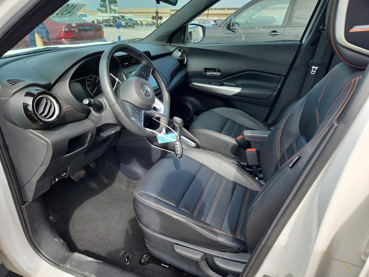 2020 NISSAN KICKS SR photo 13