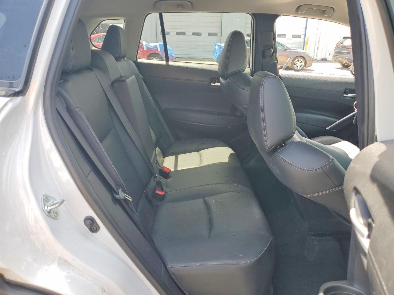 2022 TOYOTA COROLLA CROSS XLE photo 21