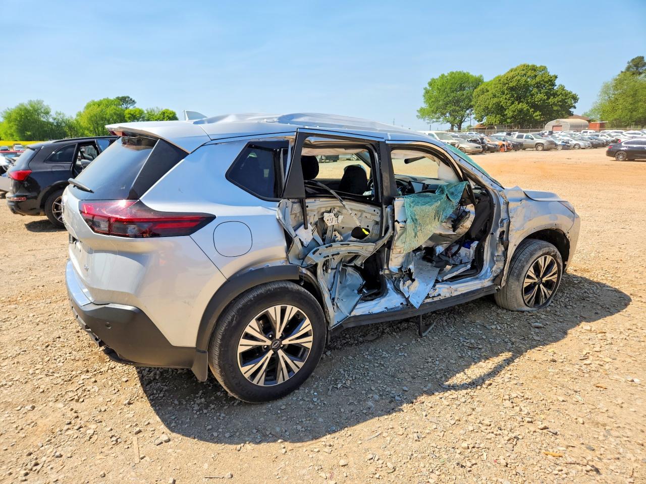 2023 NISSAN ROGUE SV photo 5