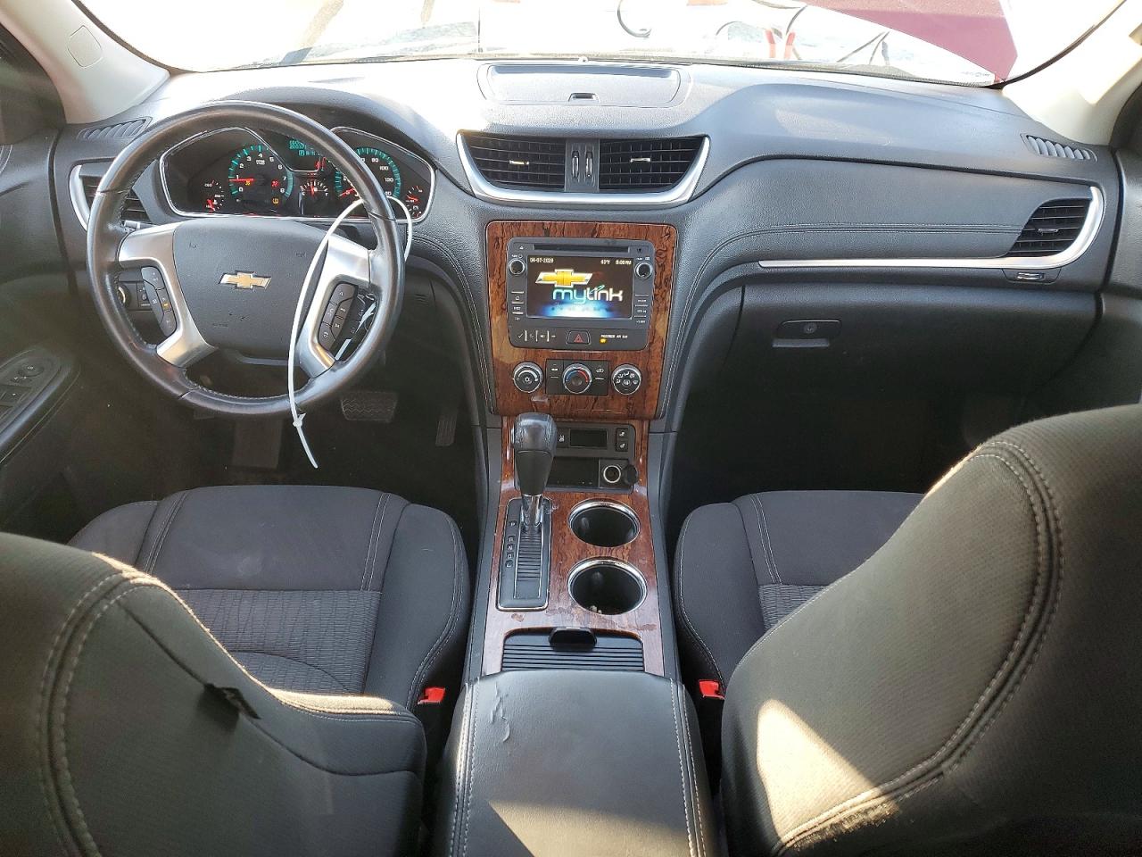 2014 CHEVROLET TRAVERSE LT photo 8