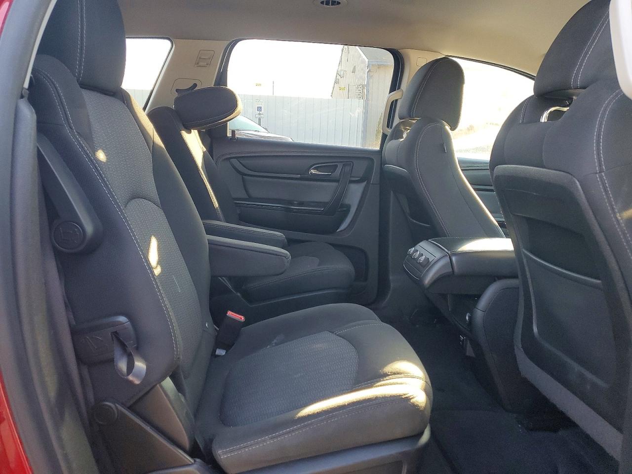 2014 CHEVROLET TRAVERSE LT photo 11
