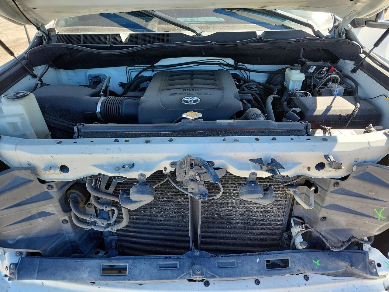 2014 TOYOTA TUNDRA PLATINUM photo 21