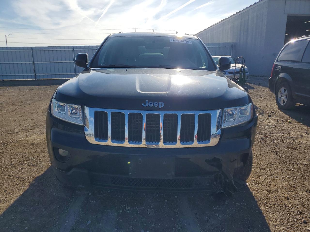 2012 JEEP GRAND CHEROKEE LAREDO photo 5
