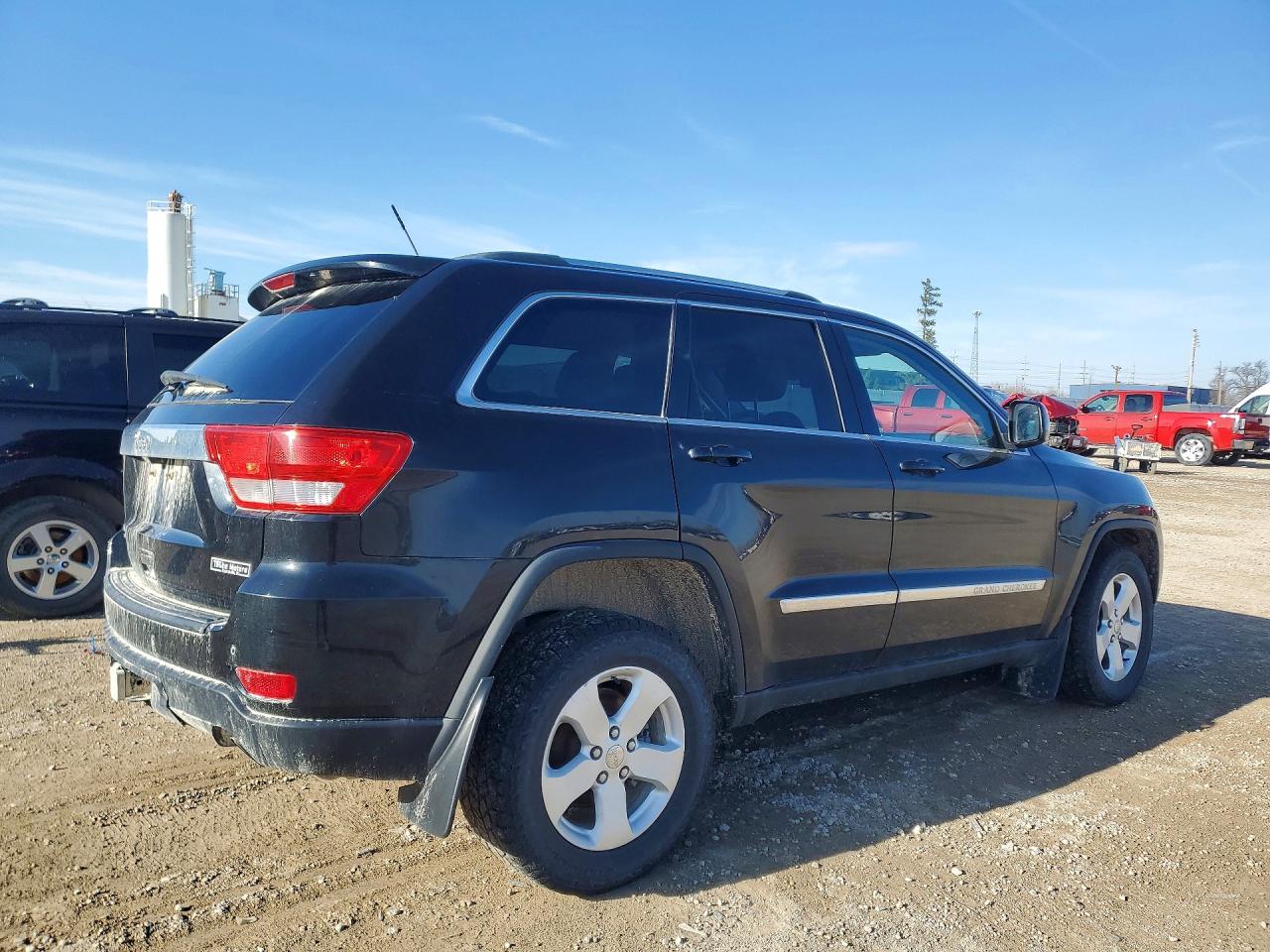 2012 JEEP GRAND CHEROKEE LAREDO photo 3