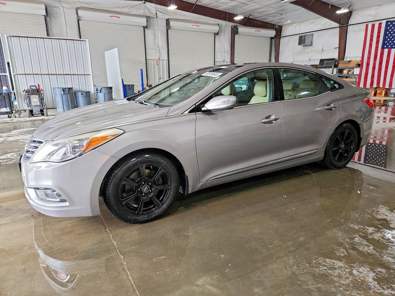 2013 HYUNDAI AZERA