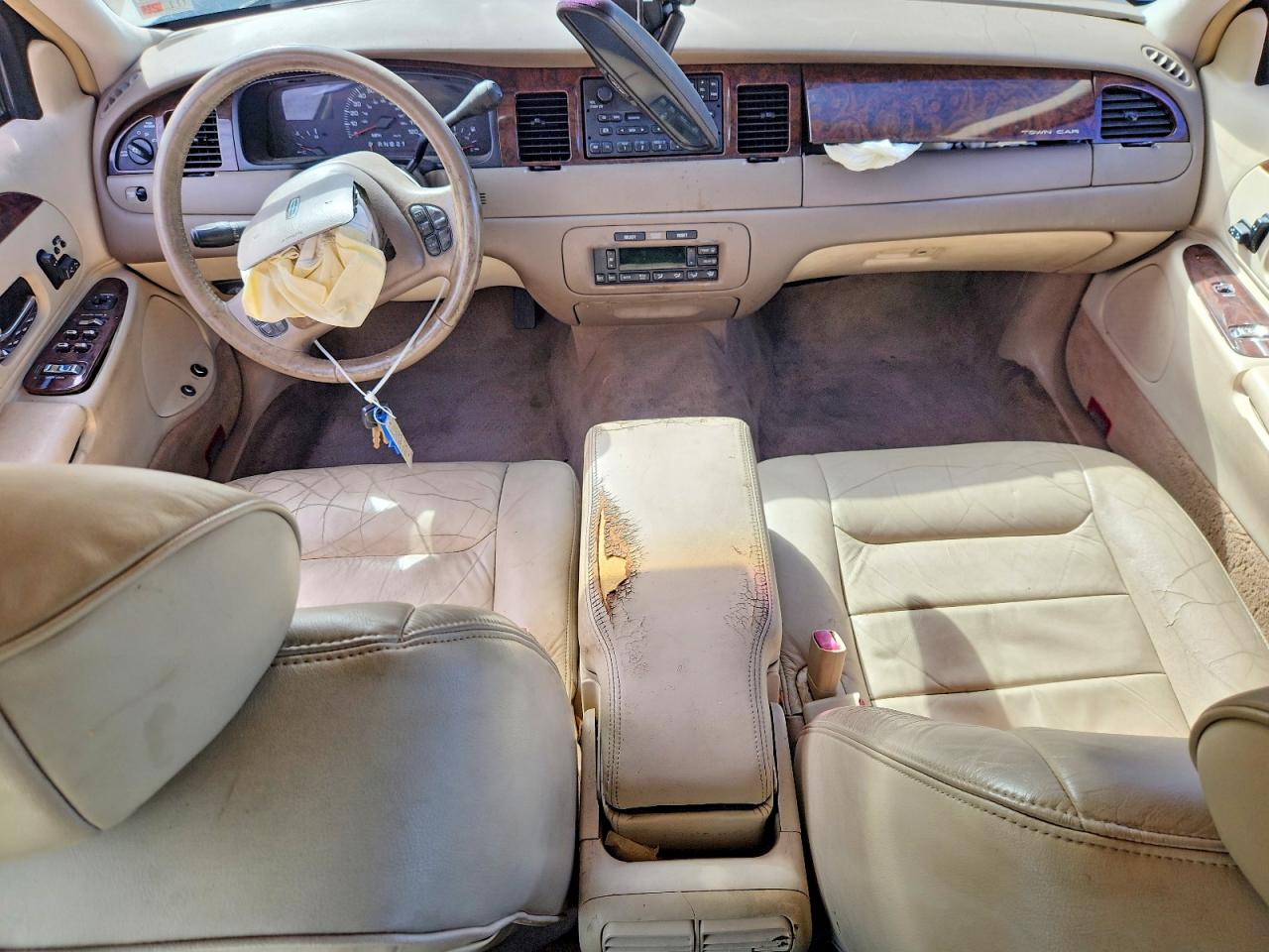 2000 LINCOLN TOWN CAR SIGNATURE photo 8