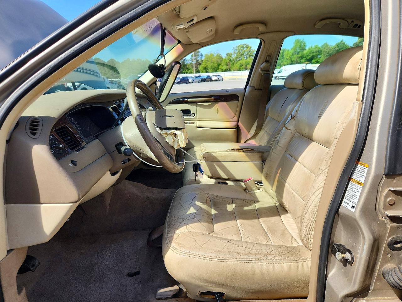 2000 LINCOLN TOWN CAR SIGNATURE photo 7
