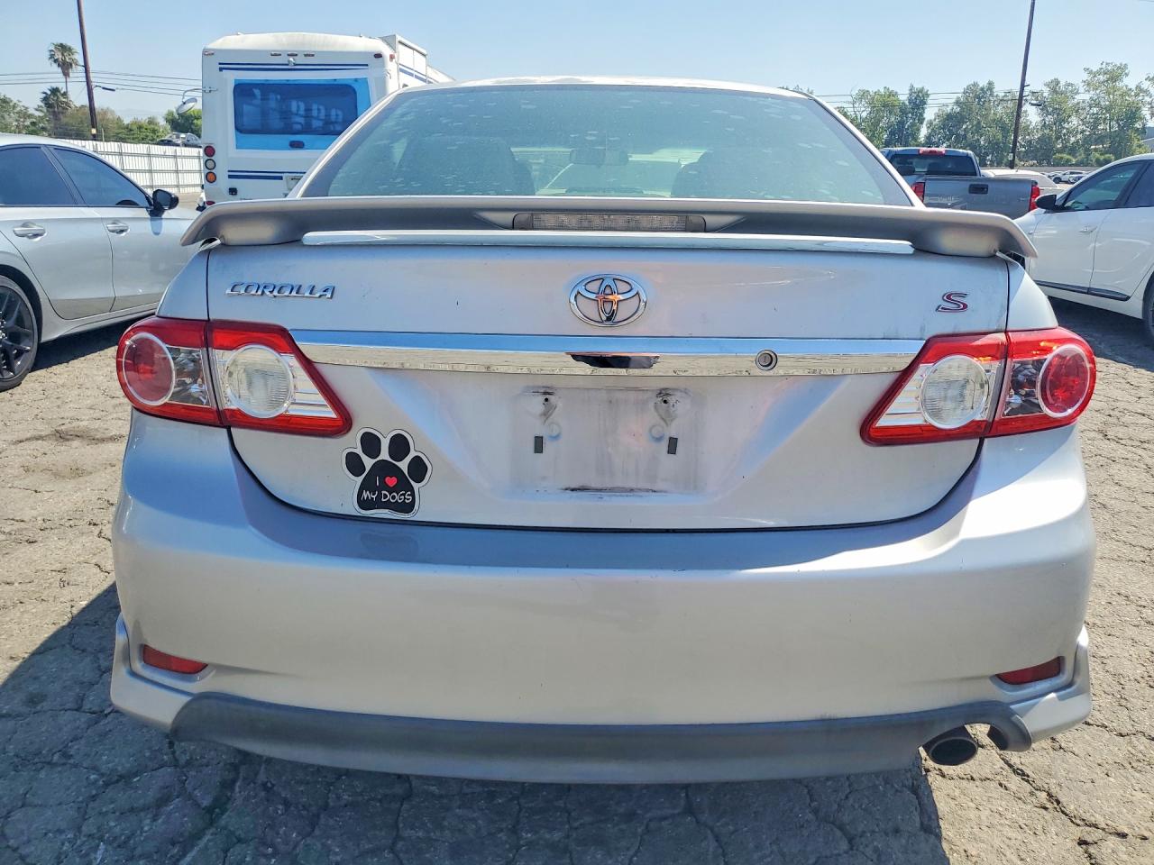 2013 TOYOTA COROLLA S photo 16