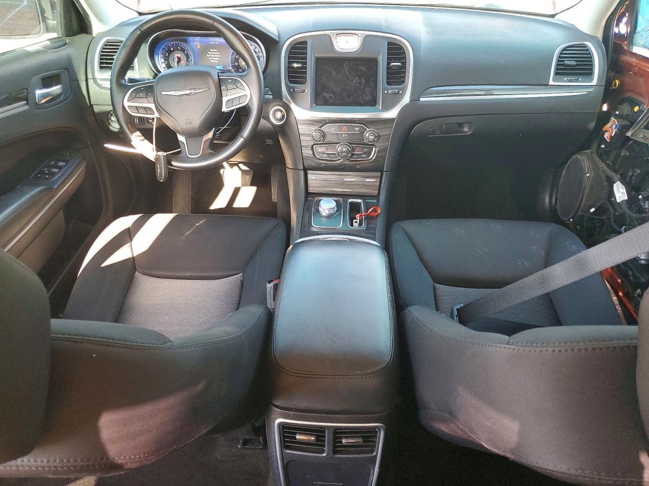 2021 CHRYSLER 300 TOURING photo 22
