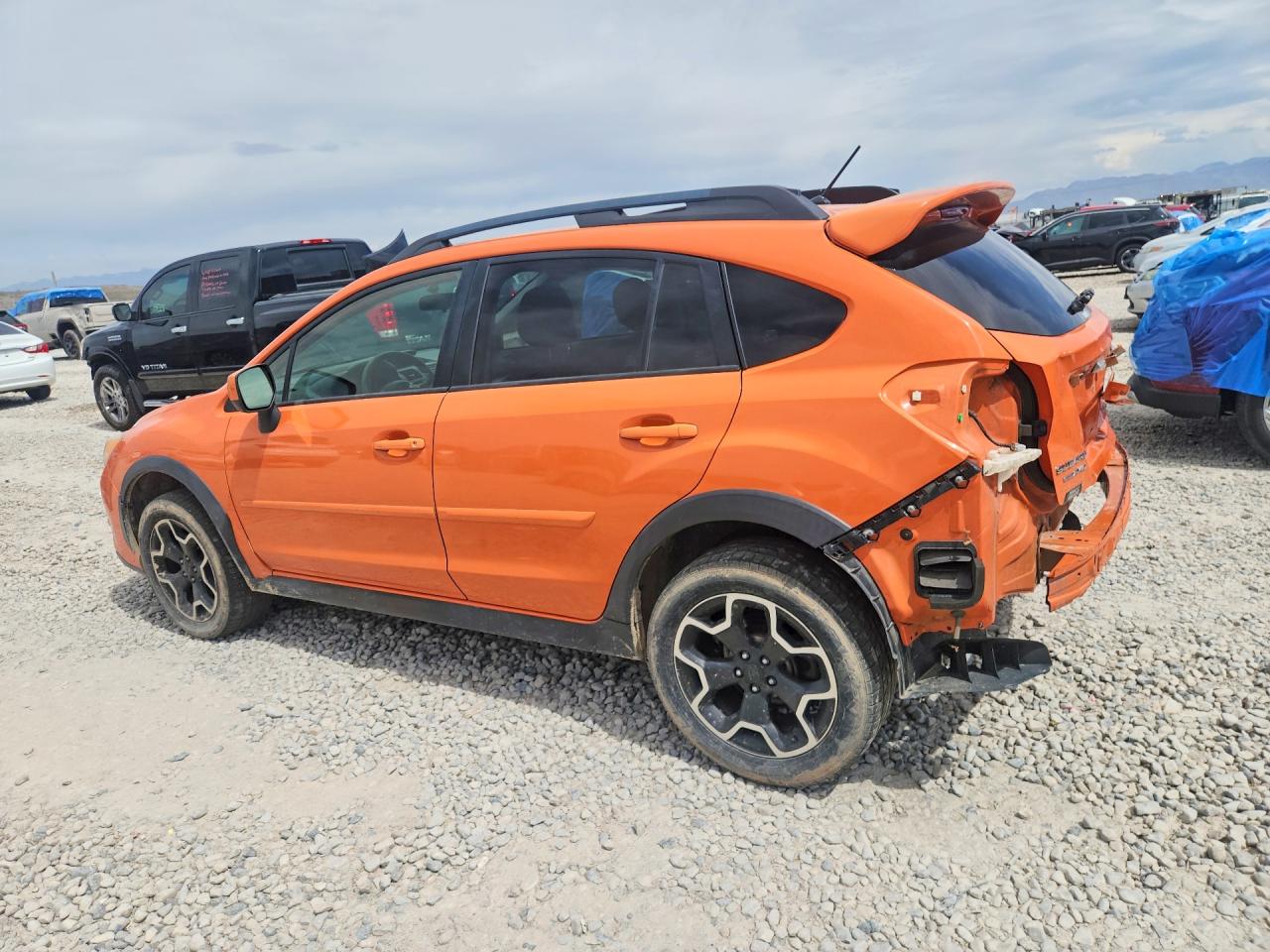 2013 SUBARU XV CROSSTREK 2.0 PREMIUM photo 2
