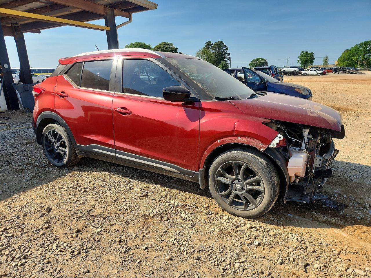 2020 NISSAN KICKS SR photo 7