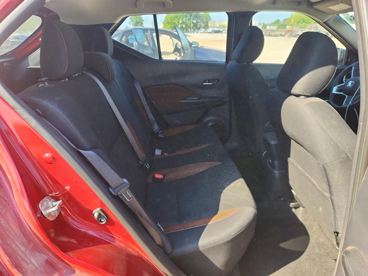 2020 NISSAN KICKS SR photo 21