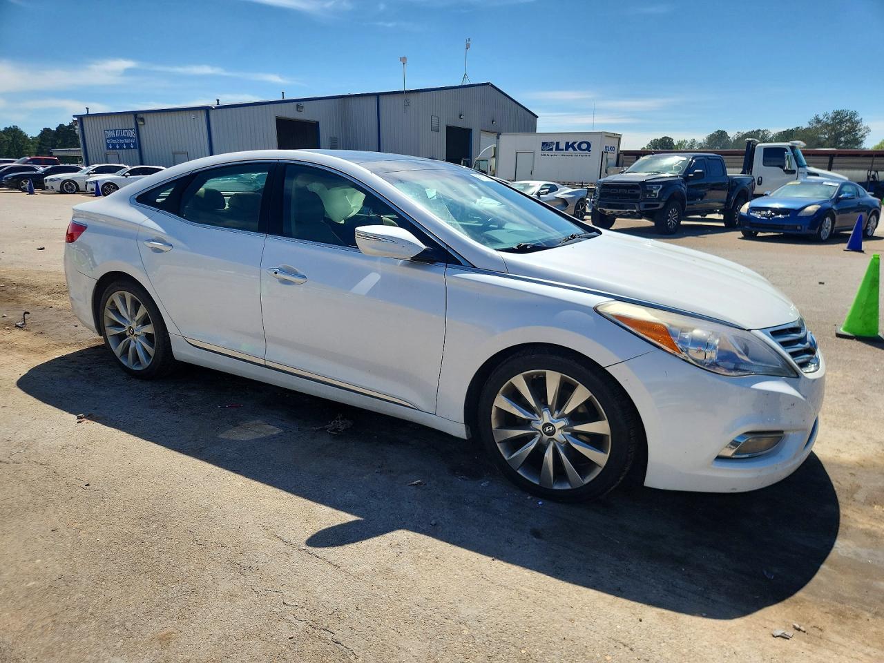 2013 HYUNDAI AZERA BASE photo 10