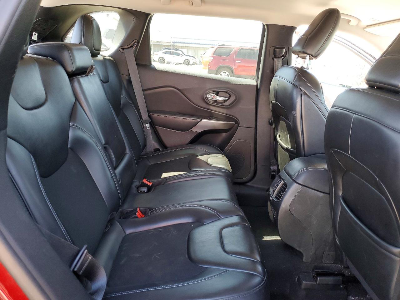 2019 JEEP CHEROKEE LATITUDE PLUS photo 19