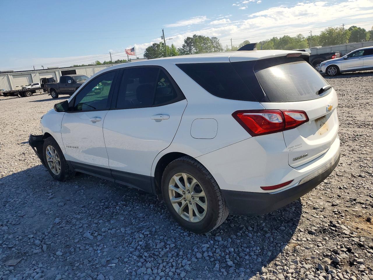 2018 CHEVROLET EQUINOX LS photo 3