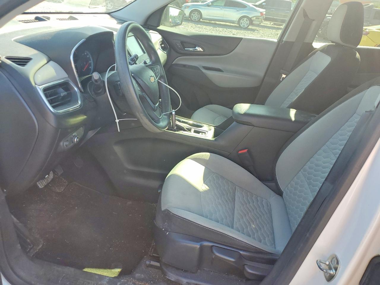 2018 CHEVROLET EQUINOX LS photo 13