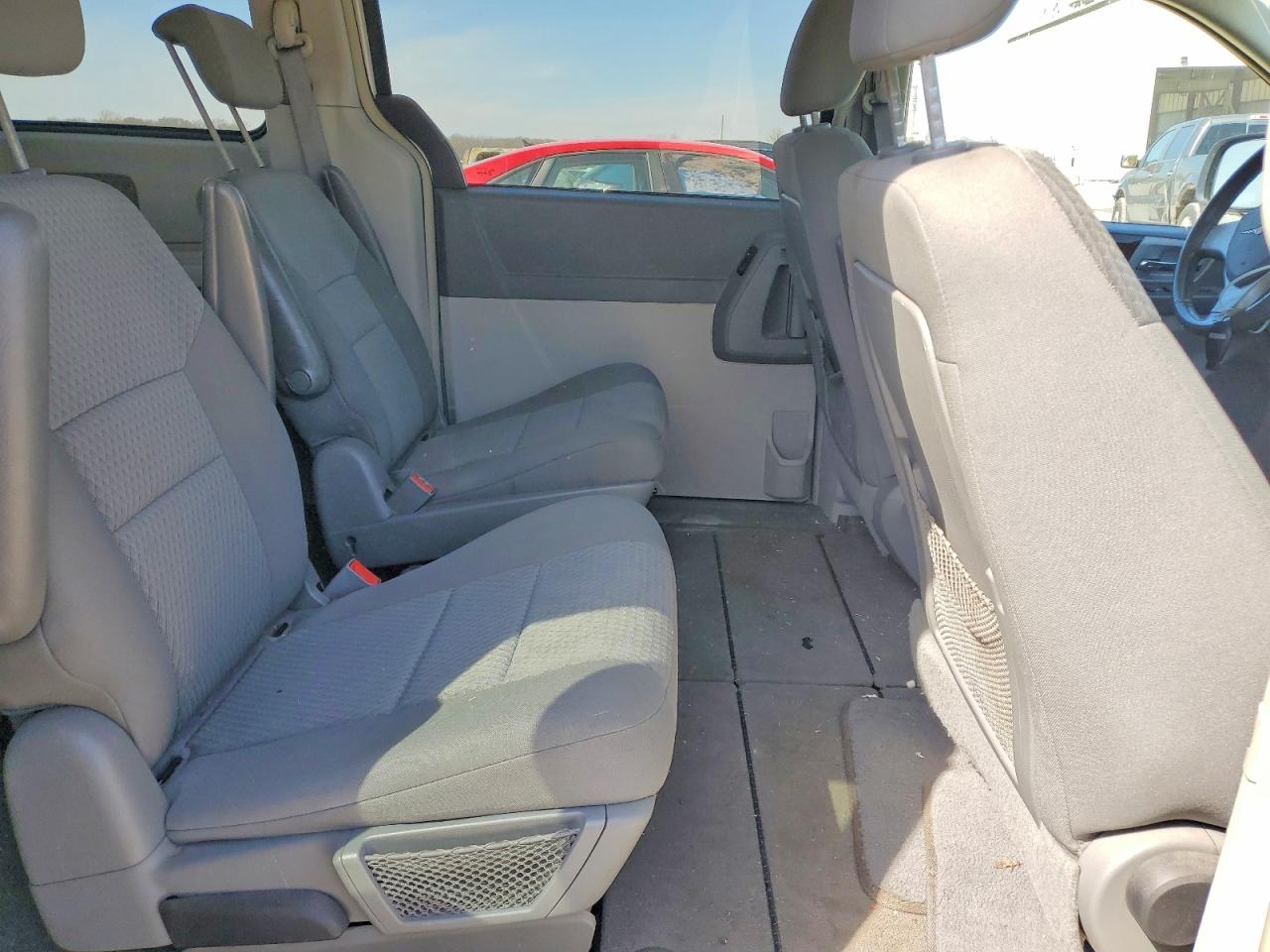 2010 CHRYSLER TOWN & COUNTRY TOURING photo 21