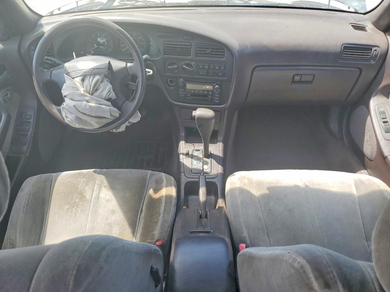 1992 TOYOTA CAMRY XLE photo 8