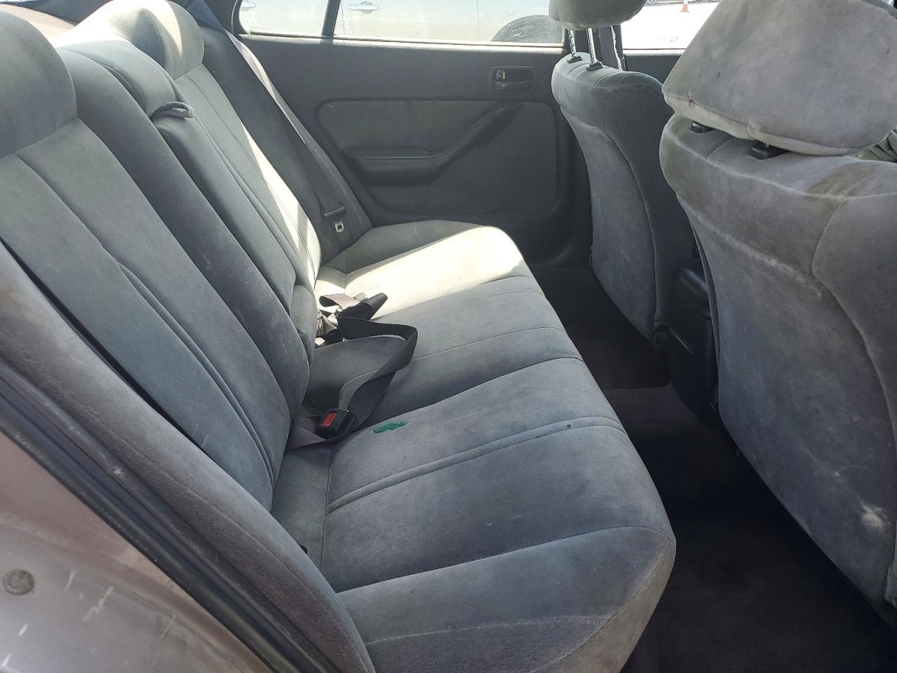 1992 TOYOTA CAMRY XLE photo 10