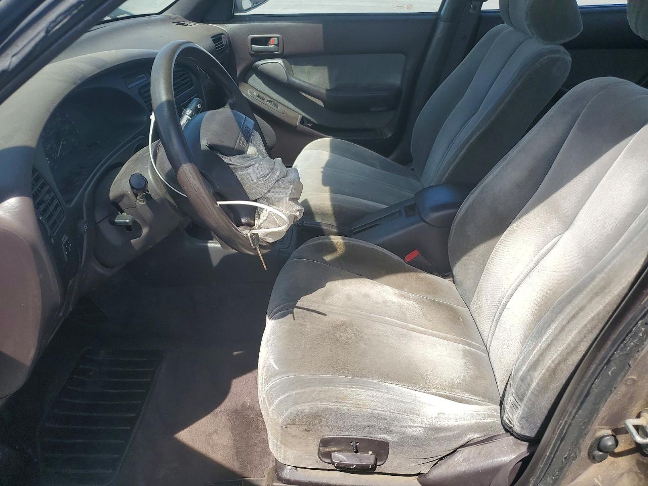 1992 TOYOTA CAMRY XLE photo 7