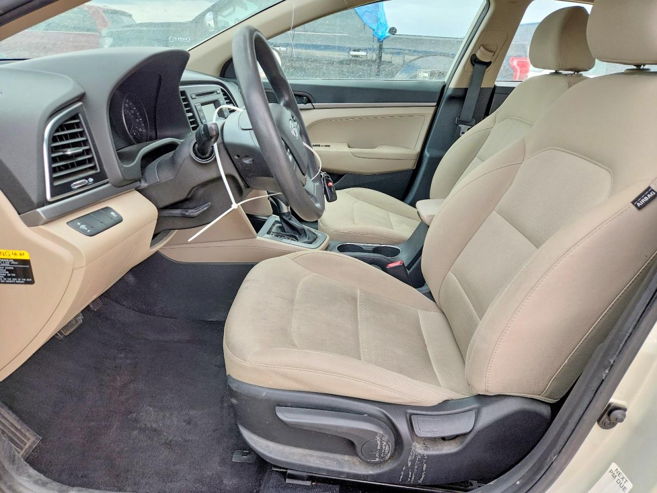 2017 HYUNDAI ELANTRA SE photo 13