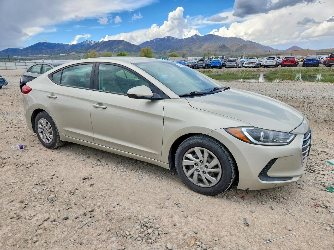 2017 HYUNDAI ELANTRA SE photo 7