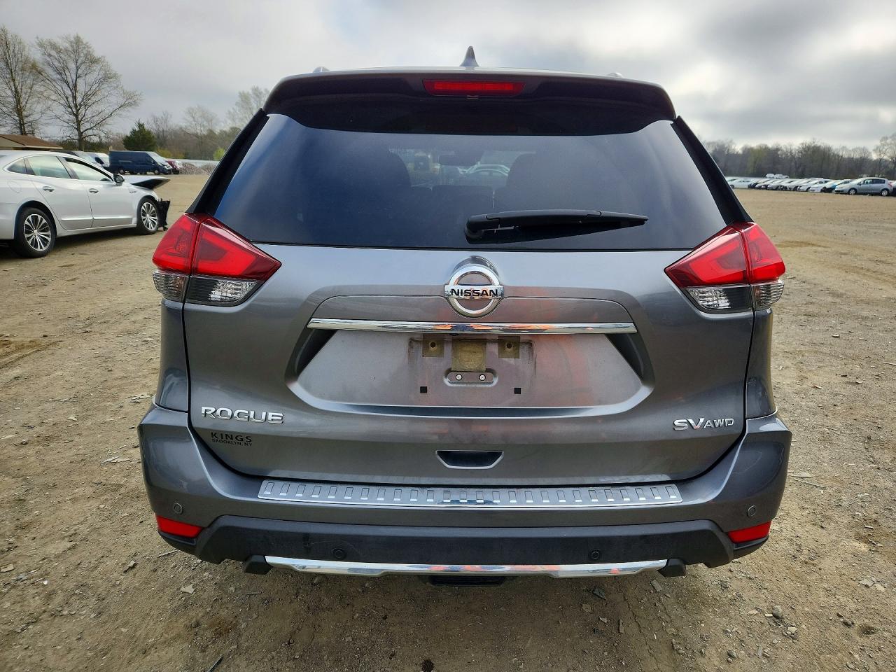 2020 NISSAN ROGUE SV photo 6
