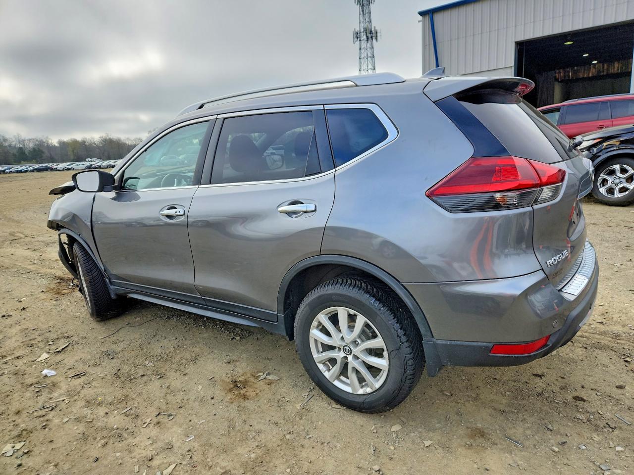 2020 NISSAN ROGUE SV photo 2