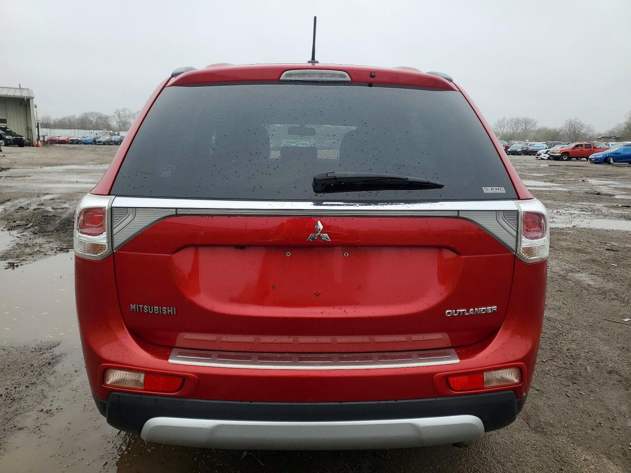 2015 MITSUBISHI OUTLANDER SE photo 16