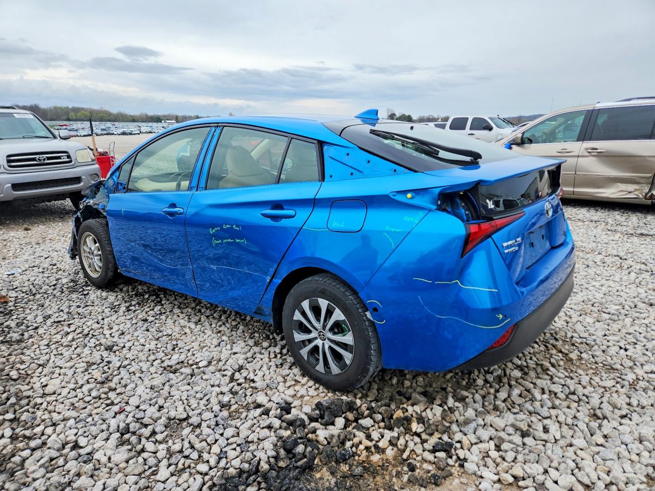 2019 TOYOTA PRIUS XLE AWD-E photo 3